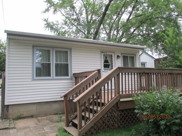 441 Golf Road Crystal Lake, IL 60014 - Photo 3 of 11