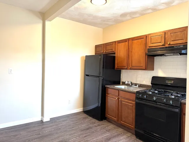 $1,900 | 838 Western Avenue, Unit 2R, Lynn, MA 01905