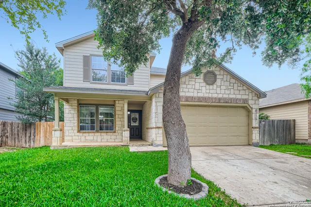$2,300 | 8115 Ashwood Pointe, San Antonio, TX 78254