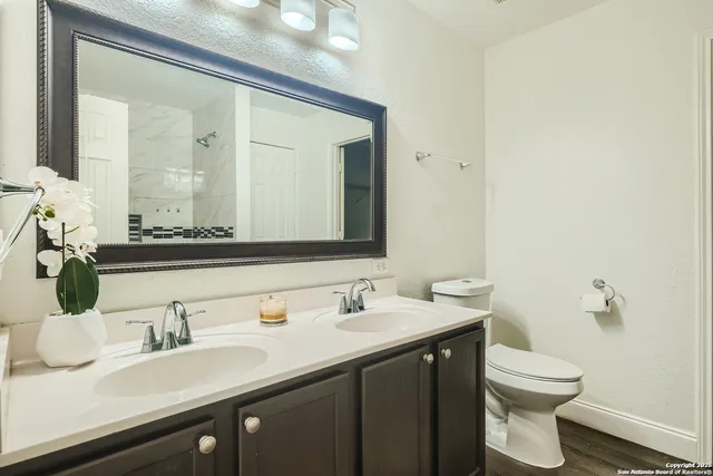 $2,300 | 8115 Ashwood Pointe, San Antonio, TX 78254