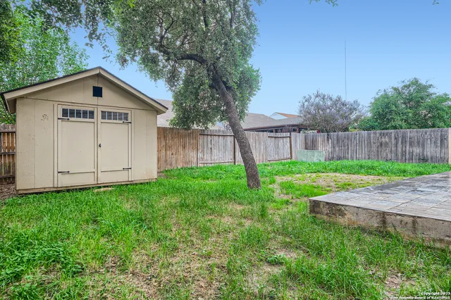 $2,300 | 8115 Ashwood Pointe, San Antonio, TX 78254