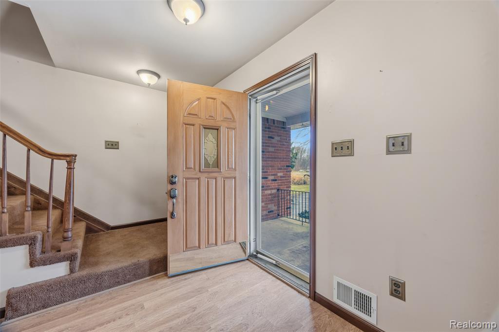 21650 Telegraph Road Flat Rock, MI 48134 - Photo 20 of 70