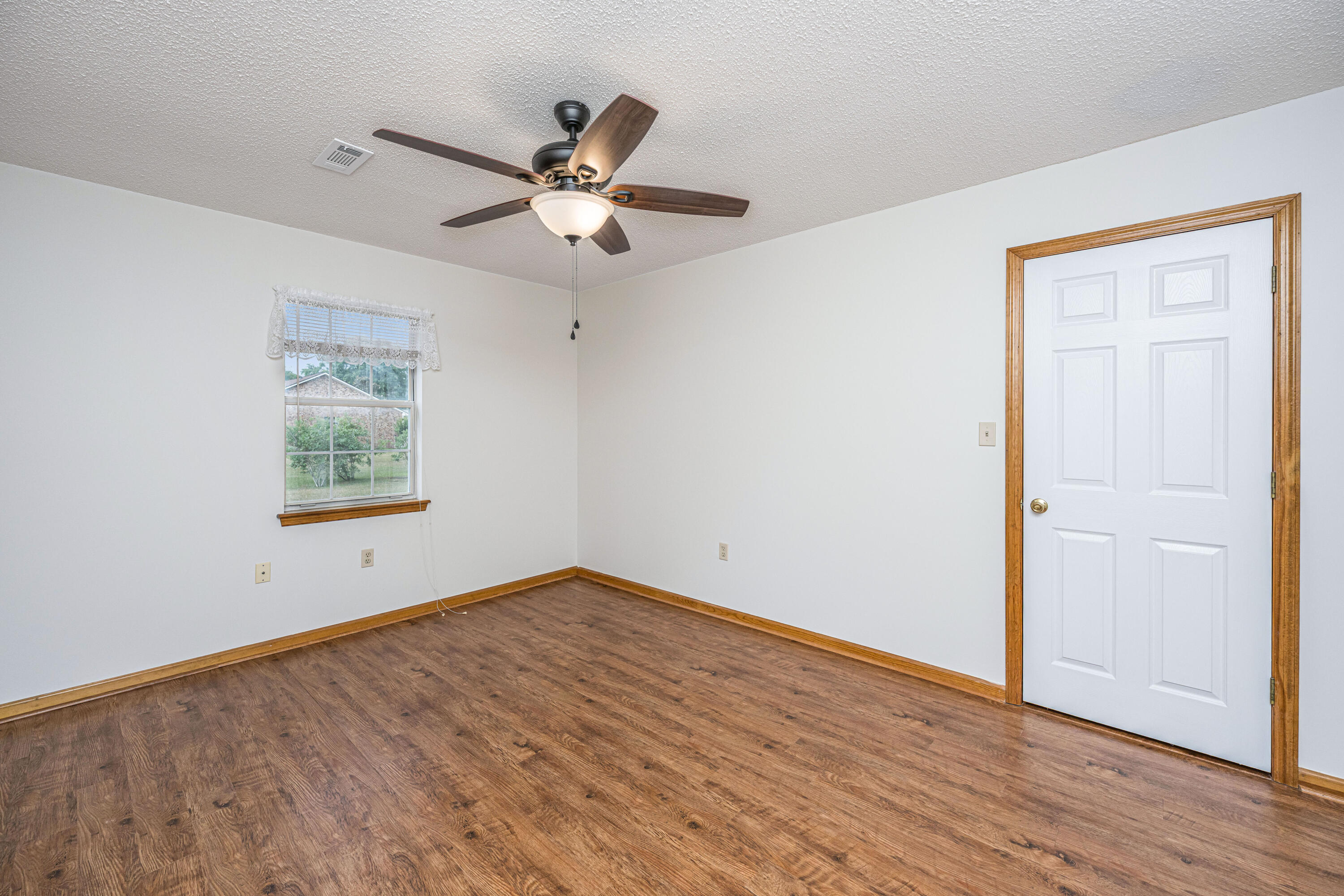 3337 Pinewood Drive Ladson, SC 29456 - Photo 20 of 38 3337PinewoodDr026