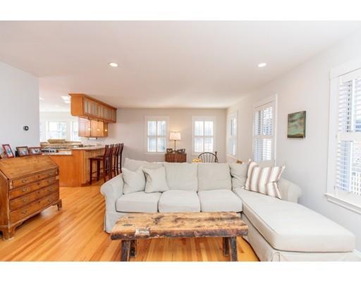 59 Crest Road Wellesley, MA 02482 - Photo 5 of 13