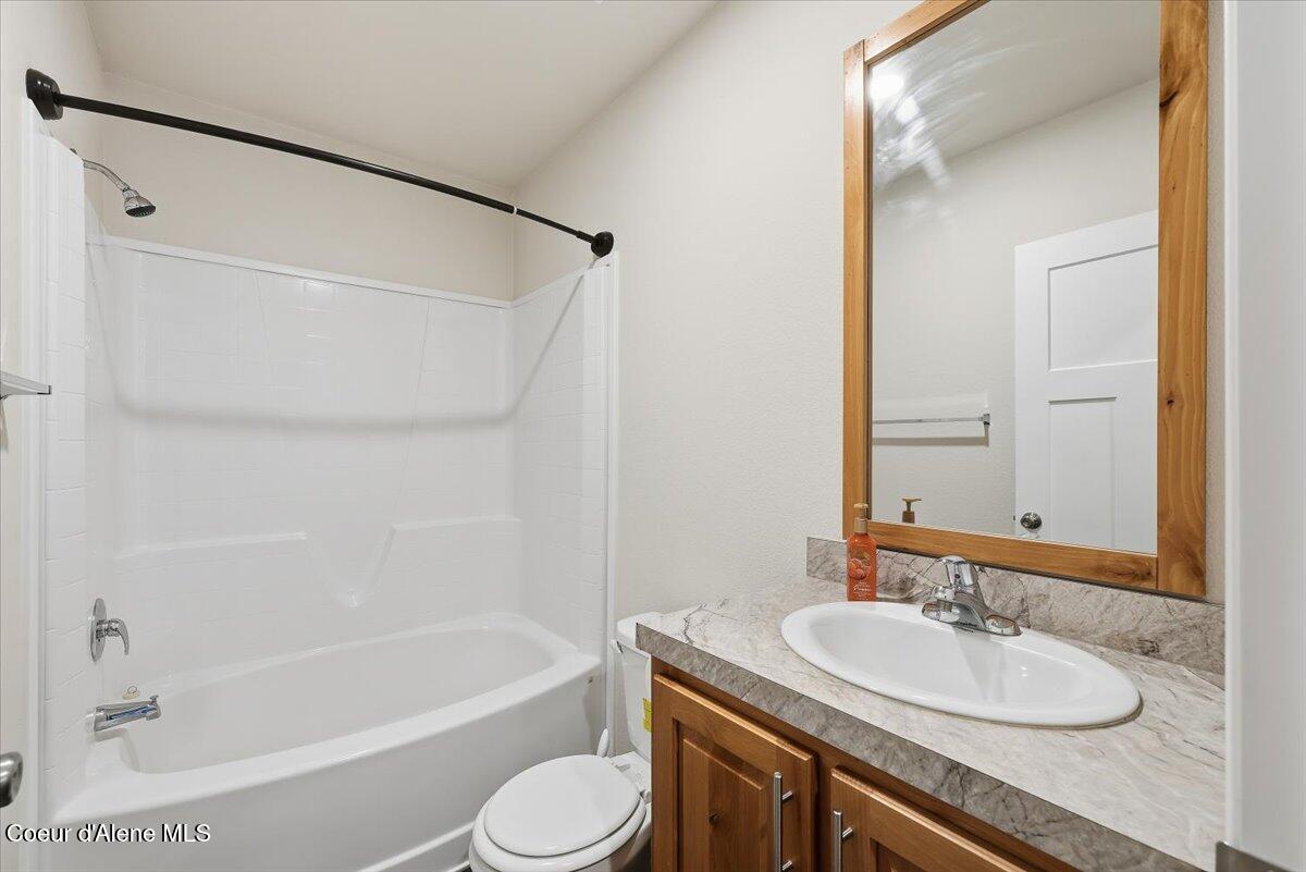 254 Lions Road Priest River, ID 83856 - Photo 23 of 39 27-Bathroom