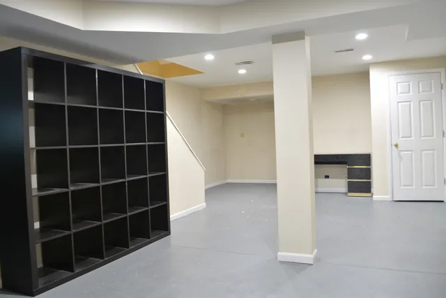 $449,999 | 2068 Norwich Drive, Bartlett, IL 60103