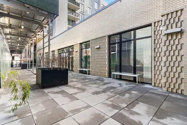 $865,000 | 37-14 34th Street, Unit N3E | Long Island City