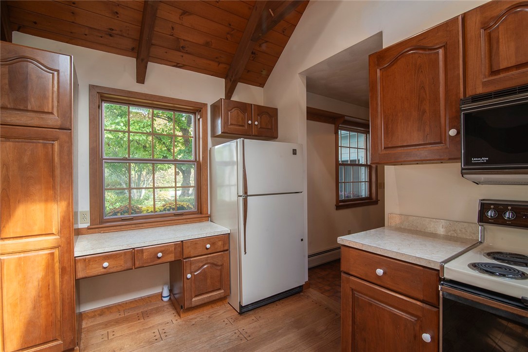 770 Tuckertown Road South Kingstown, RI 02879 - Photo 13 of 26