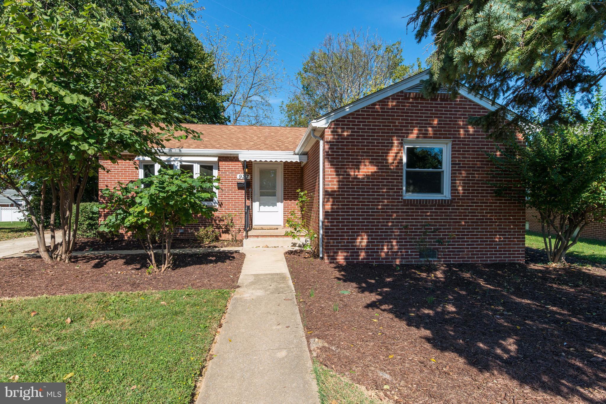 927 Seminole Road Frederick, MD 21701 - Photo 1 of 30 Exterior (Front)