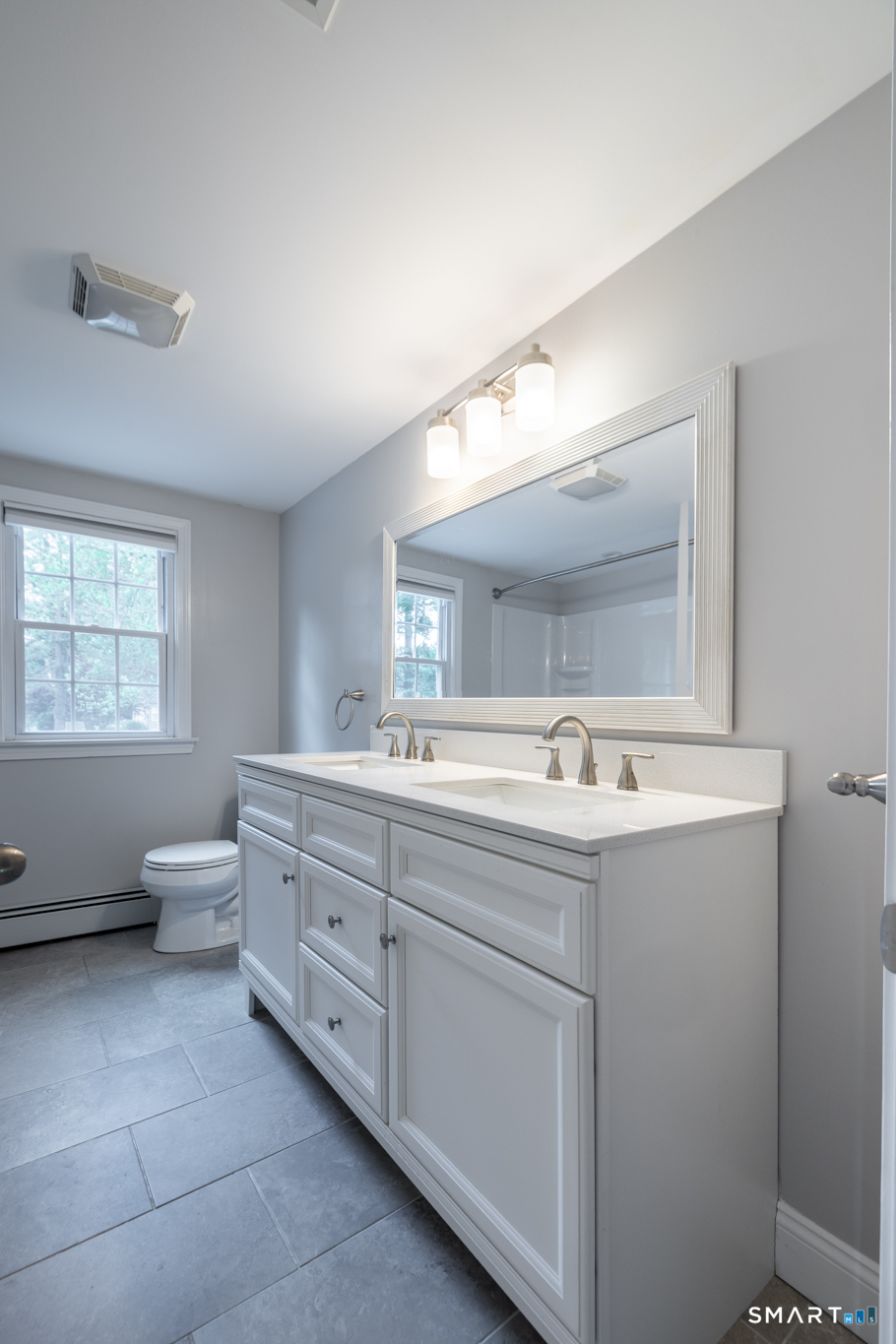 31 Ridgewood Road Windsor, CT 06095 - Photo 17 of 36