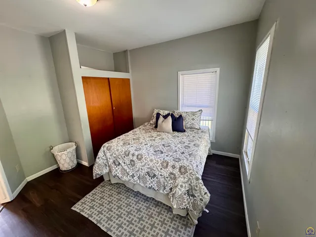 $74,900 | 200 Southwest Orchard Street, Topeka, KS 66606