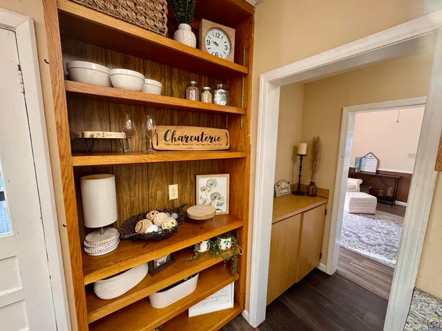 $74,900 | 200 Southwest Orchard Street, Topeka, KS 66606