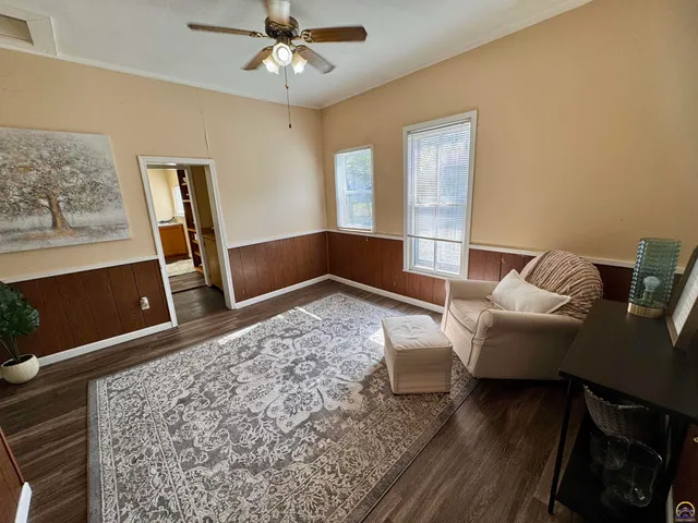 $74,900 | 200 Southwest Orchard Street, Topeka, KS 66606