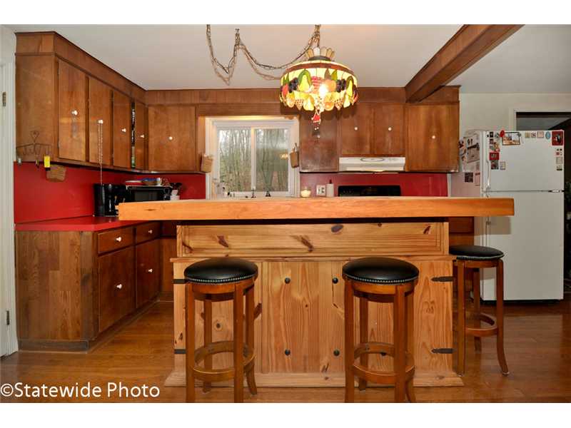 28 Brook Hill Road Glocester, RI 02857 - Photo 5 of 25 Kitchen.