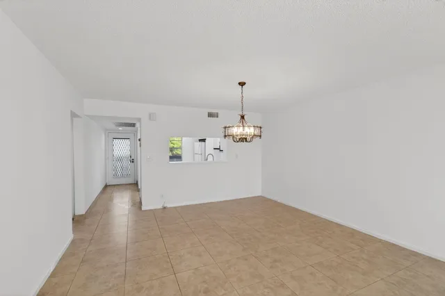 $2,000 | 3502 Bimini Lane, Unit D2, Pompano Beach, FL 33066