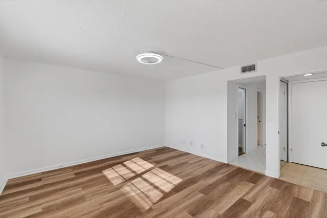 $2,000 | 3502 Bimini Lane, Unit D2, Pompano Beach, FL 33066