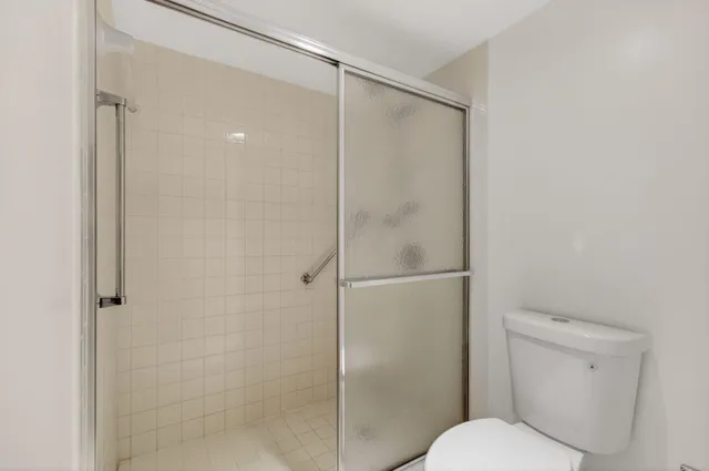 $2,000 | 3502 Bimini Lane, Unit D2, Pompano Beach, FL 33066