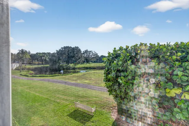 $2,000 | 3502 Bimini Lane, Unit D2, Pompano Beach, FL 33066