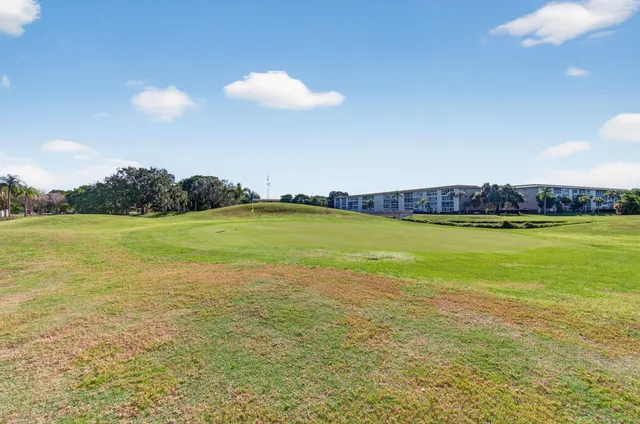 $2,000 | 3502 Bimini Lane, Unit D2, Pompano Beach, FL 33066