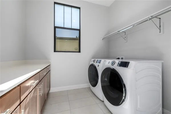 $10,000 | 980 Natural Harmony Street, Las Vegas, NV 89138