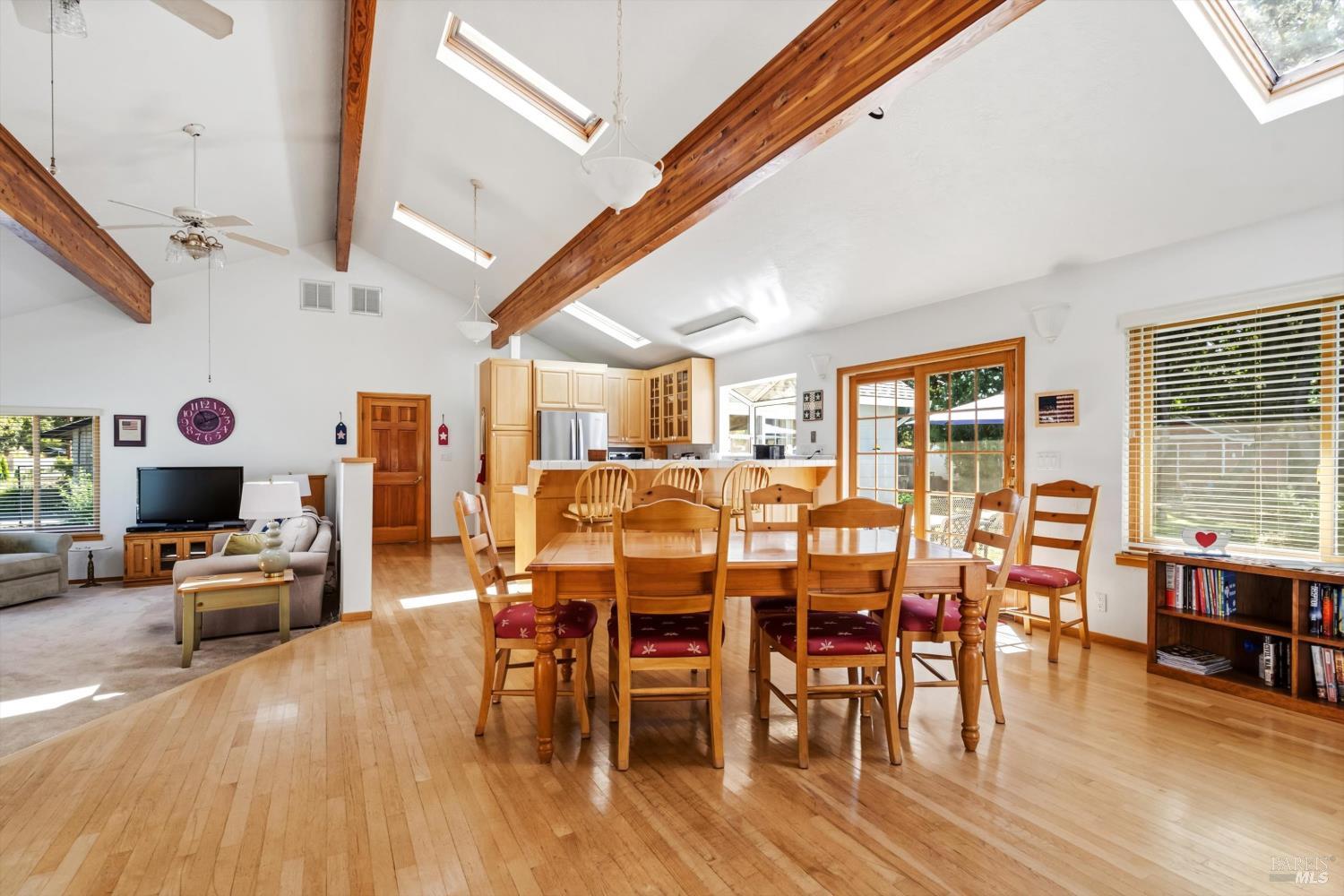 136 Mark West Station Road Windsor, CA 95492 - Photo 16 of 60 Gallery Image 16