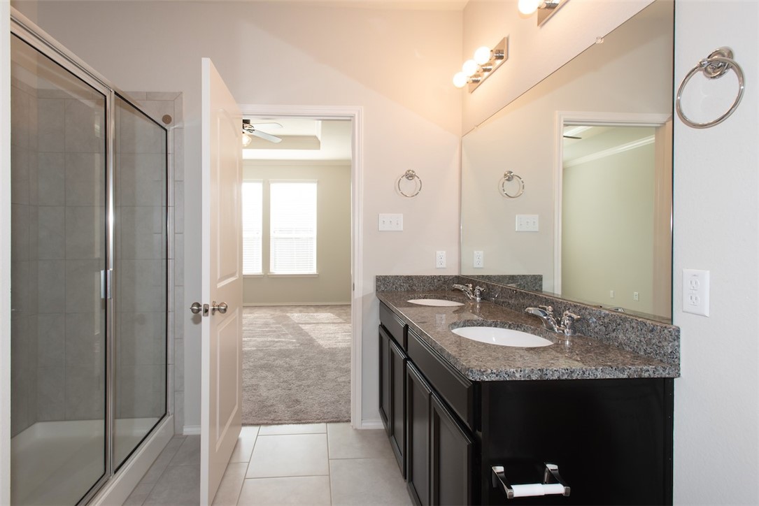 163 Palm Drive Buda, TX 78610 - Photo 16 of 33