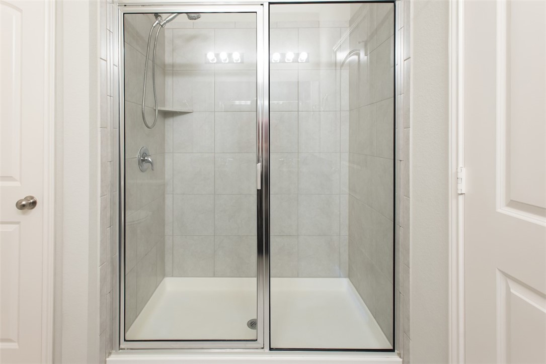 163 Palm Drive Buda, TX 78610 - Photo 17 of 33