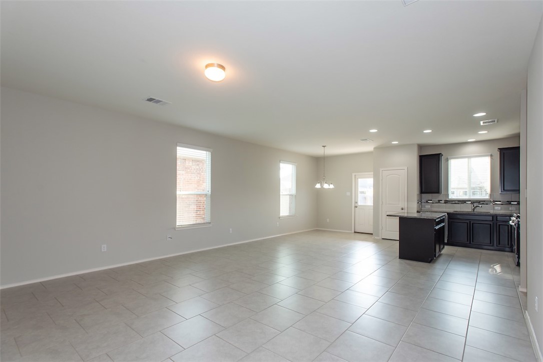 163 Palm Drive Buda, TX 78610 - Photo 5 of 33