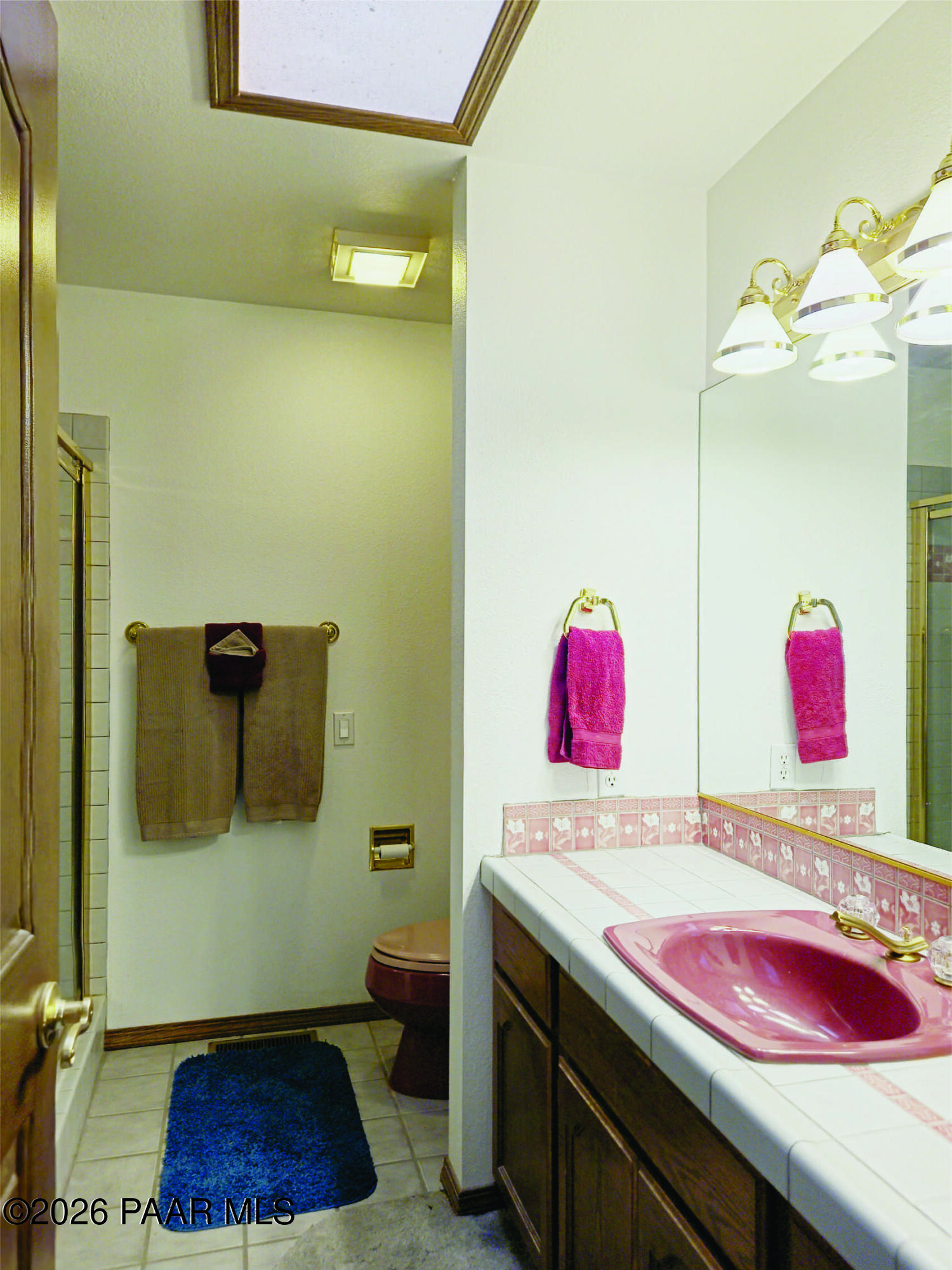 110 High Chaparral Loop Prescott, AZ 86303 - Photo 27 of 31 Main level bathroom 2