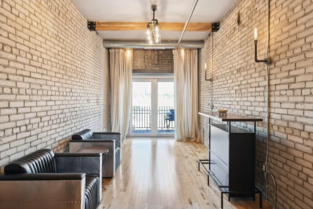 $825,000 | 406 Wacouta Street, Unit 412, St. Paul, MN 55101