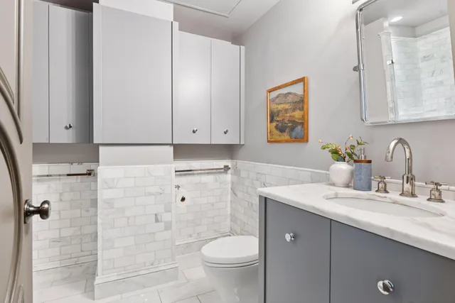 $825,000 | 406 Wacouta Street, Unit 412, St. Paul, MN 55101