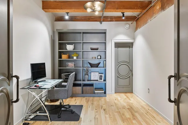 $825,000 | 406 Wacouta Street, Unit 412, St. Paul, MN 55101