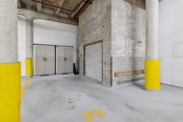 $825,000 | 406 Wacouta Street, Unit 412, St. Paul, MN 55101