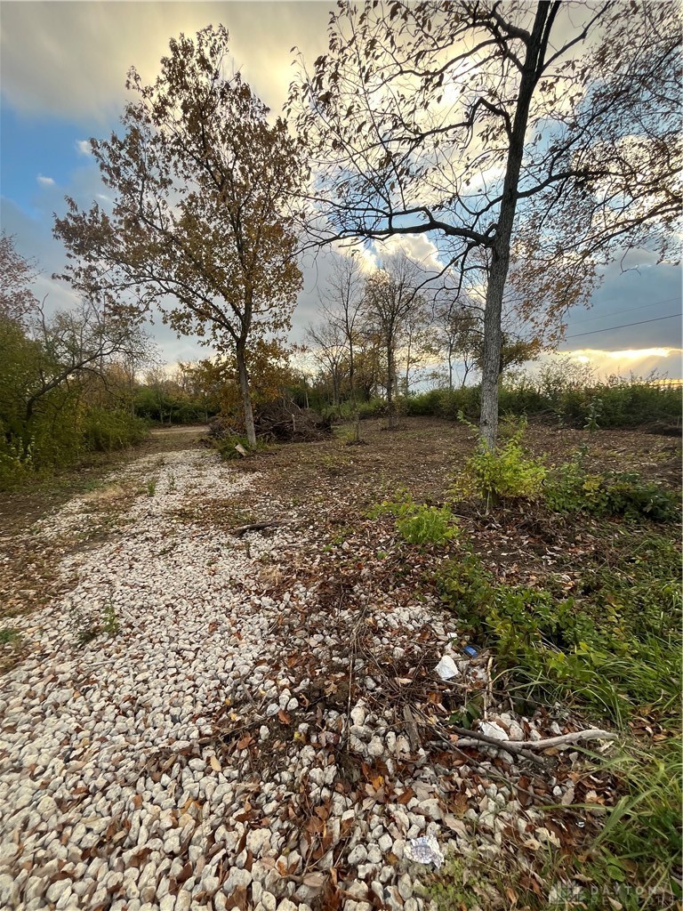 6998 Manning Road Miamisburg, OH 45342 - Photo 7 of 9