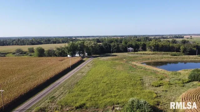 $299,900 | 16853 North Wright Road, Lewistown, IL 61542