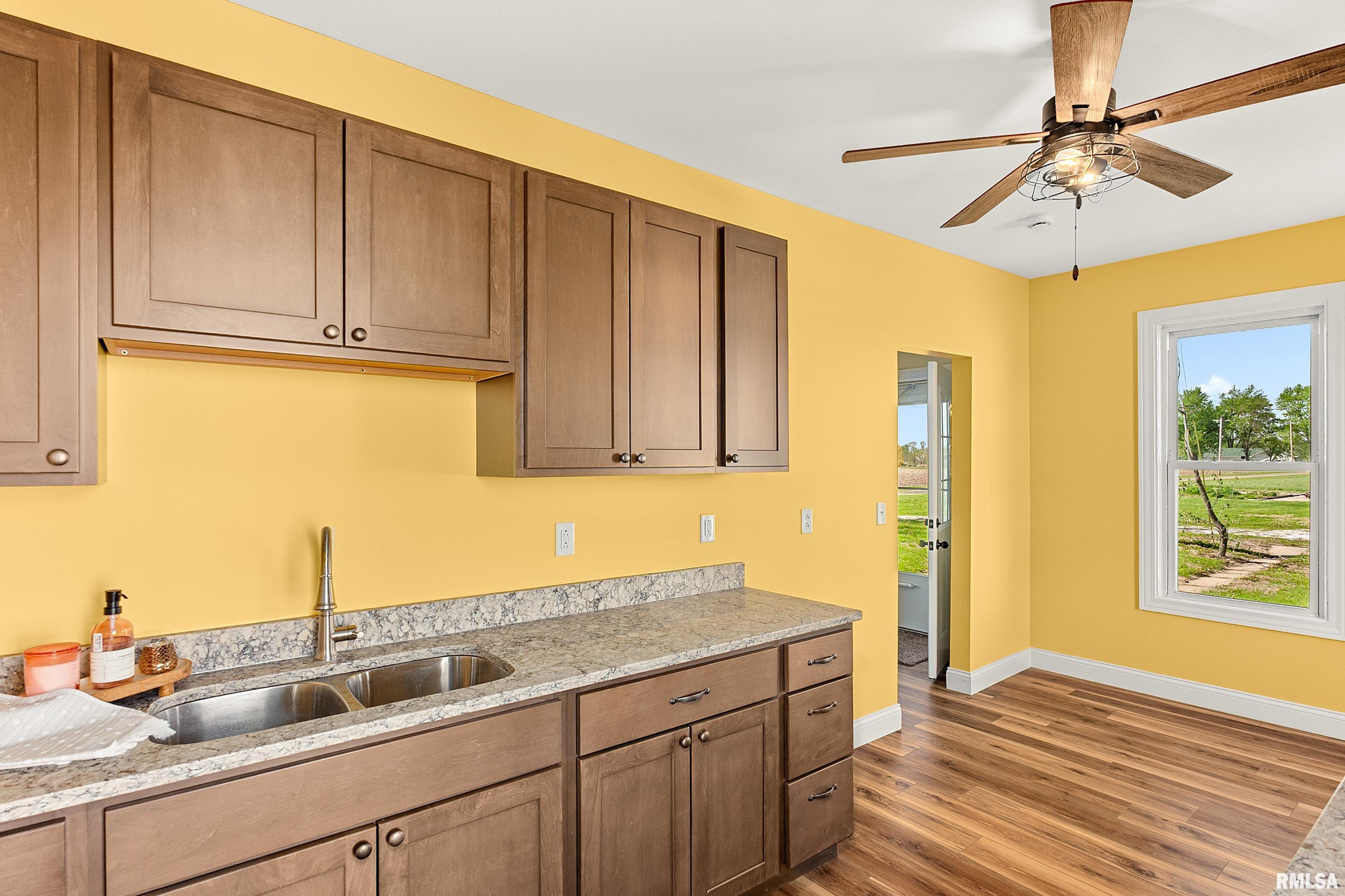 16853 North Wright Road Lewistown, IL 61542 - Photo 19 of 42