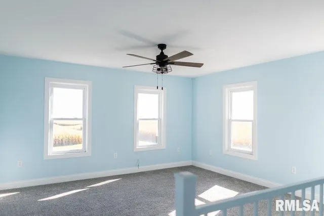 $299,900 | 16853 North Wright Road, Lewistown, IL 61542