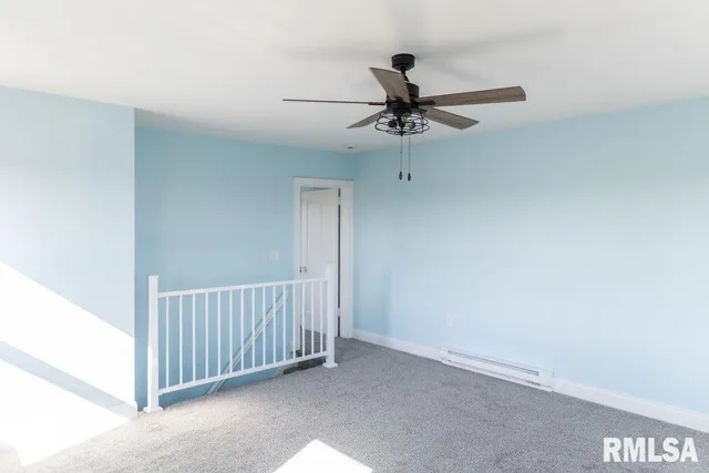 $299,900 | 16853 North Wright Road, Lewistown, IL 61542