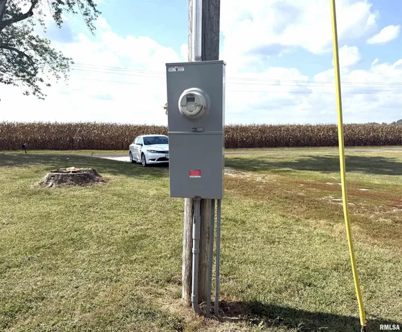 $299,900 | 16853 North Wright Road, Lewistown, IL 61542