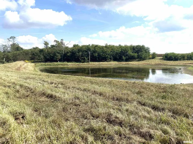 $299,900 | 16853 North Wright Road, Lewistown, IL 61542