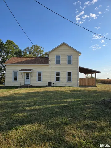 $299,900 | 16853 North Wright Road, Lewistown, IL 61542