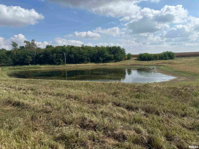 $299,900 | 16853 North Wright Road, Lewistown, IL 61542