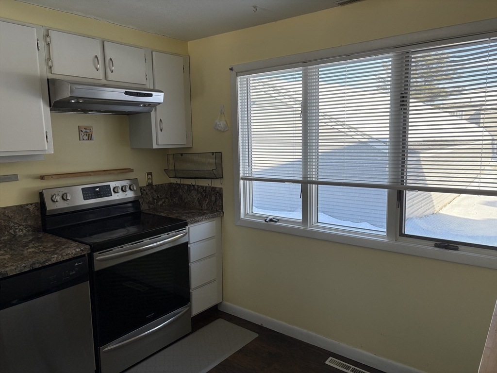 1 Autumn Lane, Unit 1 Amherst, MA 01002 - Photo 21 of 24