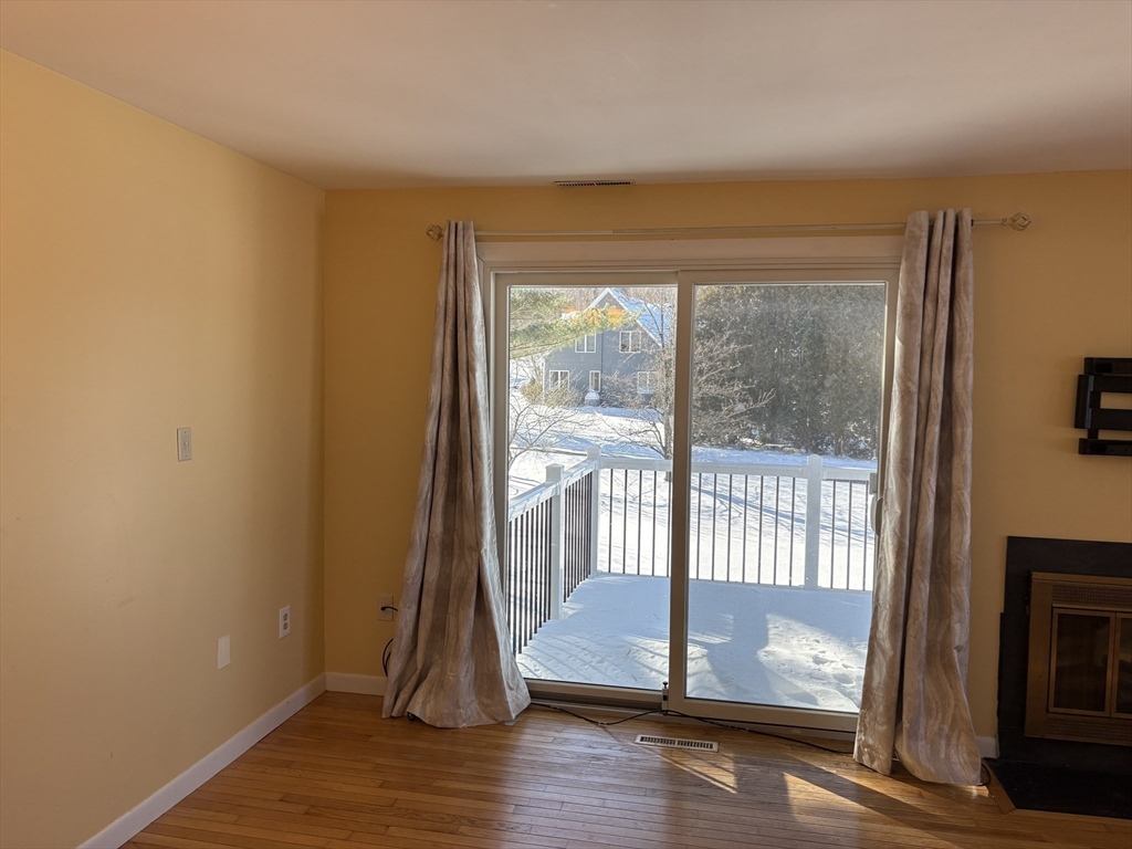 1 Autumn Lane, Unit 1 Amherst, MA 01002 - Photo 4 of 24