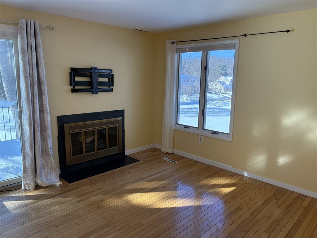 1 Autumn Lane, Unit 1 Amherst, MA 01002 - Photo 5 of 24