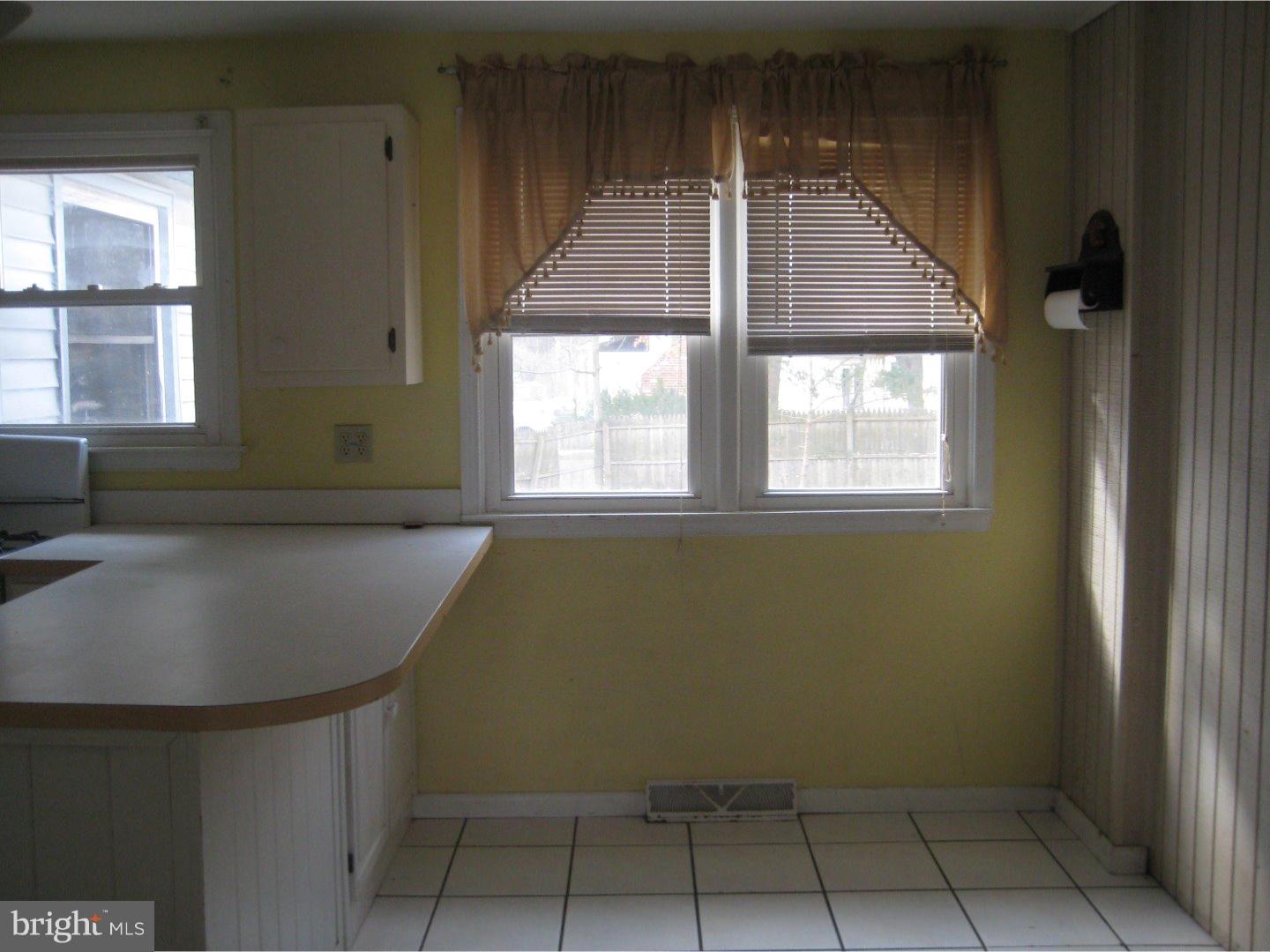 31 Harvard Road Voorhees, NJ 08043 - Photo 9 of 19 Kitchen