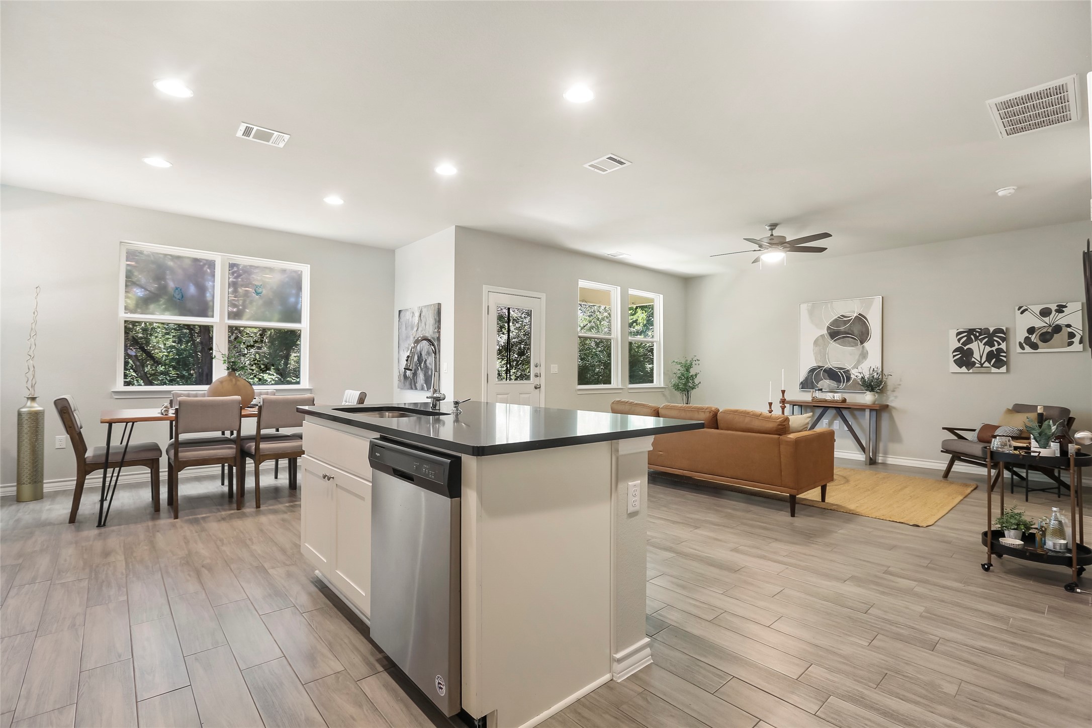 5109 Lemon Tree Path, Unit 126 Austin, TX 78723 - Photo 12 of 28 Gallery Image 12