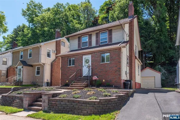 $609,900 | 786 Broad Street, Bloomfield, NJ 07003