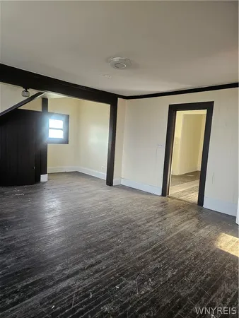 $1,200 | 714 Buffalo Avenue, Unit 3, Niagara Falls, NY 14303