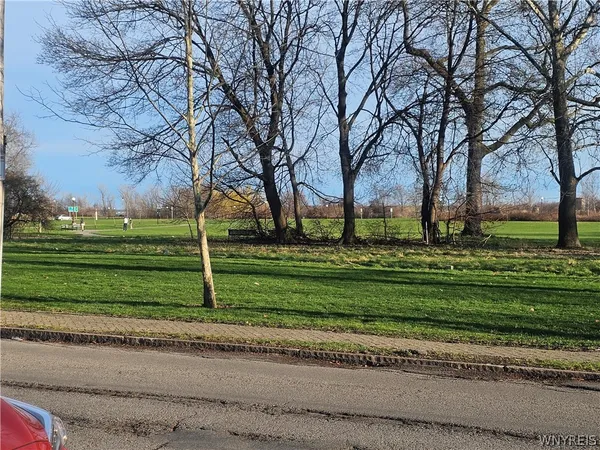 $1,200 | 714 Buffalo Avenue, Unit 3, Niagara Falls, NY 14303